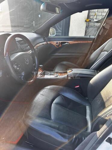 Mercedes E 350 2005, 290,000 km - 3.5 l - Bakı