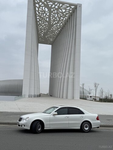 Mercedes E 350 2005, 290,000 km - 3.5 l - Bakı