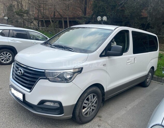 Hyundai H-1 2018, 163,000 km - 2.5 л - Bakı