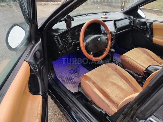 Opel Vectra 1999, 356,578 km - 2.0 l - Bakı