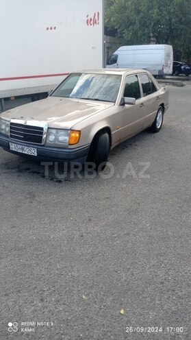 Mercedes E 220 1992, 500,000 km - 2.2 l - Bakı