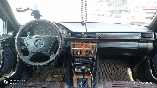 Mercedes E 220 1992, 500,000 km - 2.2 l - Bakı