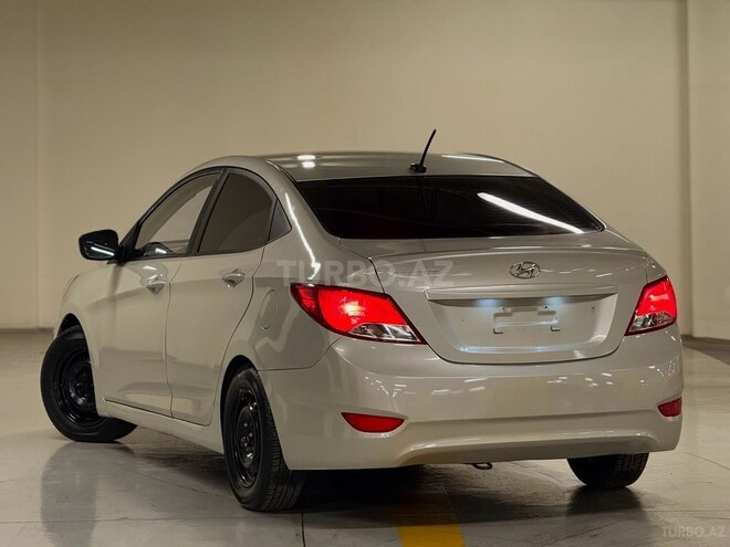 Hyundai Accent 2016, 128,000 km - 1.6 l - Gəncə