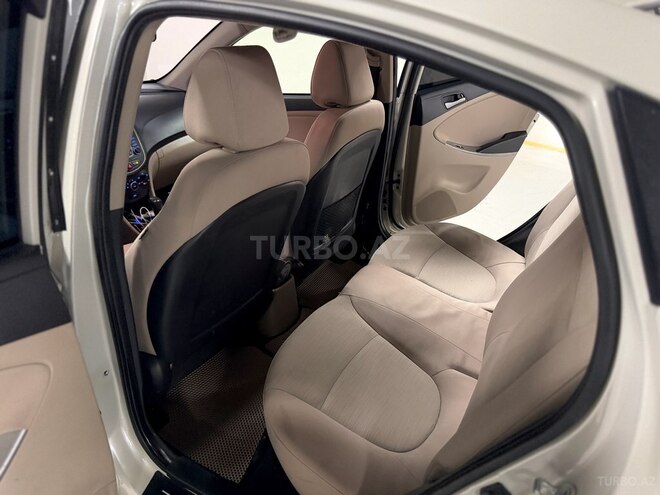 Hyundai Accent 2016, 128,000 km - 1.6 l - Gəncə