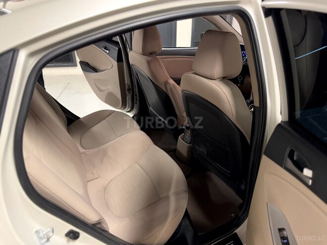 Hyundai Accent 2016, 128,000 km - 1.6 l - Gəncə