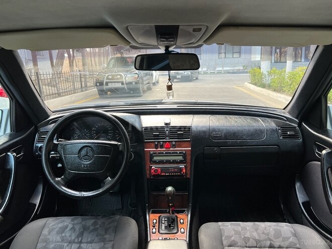 Mercedes C 200 1998, 320,678 km - 2.0 l - Bakı