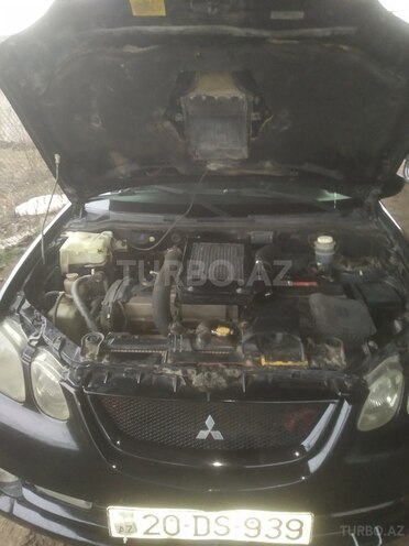 Mitsubishi Airtrek 2002, 244,460 km - 2.0 l - Salyan