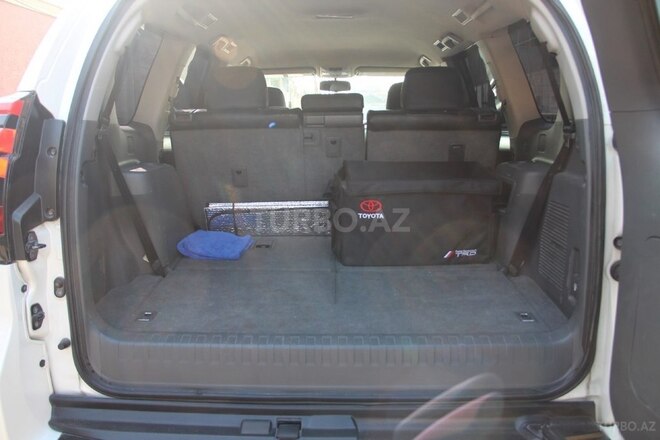 Toyota Land Cruiser Prado-16