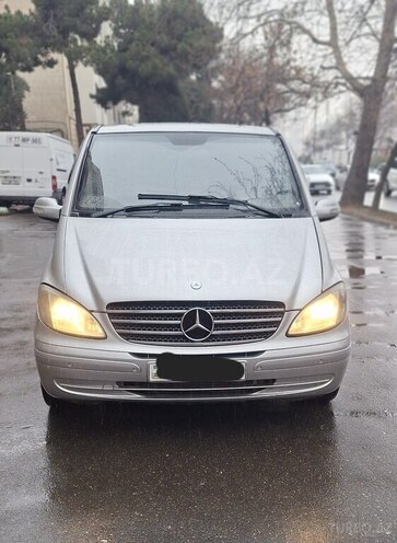 Mercedes Viano-1