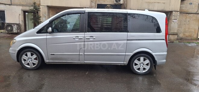 Mercedes Viano-3