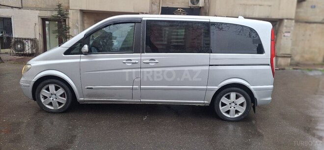 Mercedes Viano-5