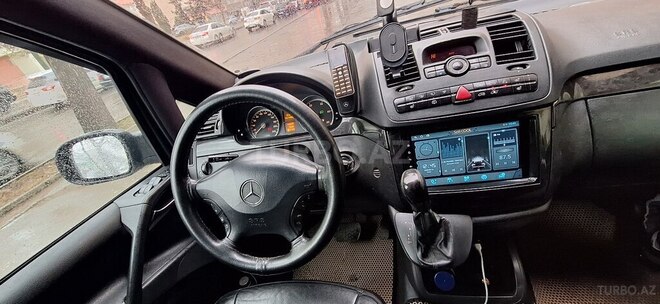 Mercedes Viano-12