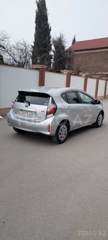 Toyota Aqua 2019, 125,000 km - 1.5 l - Gəncə
