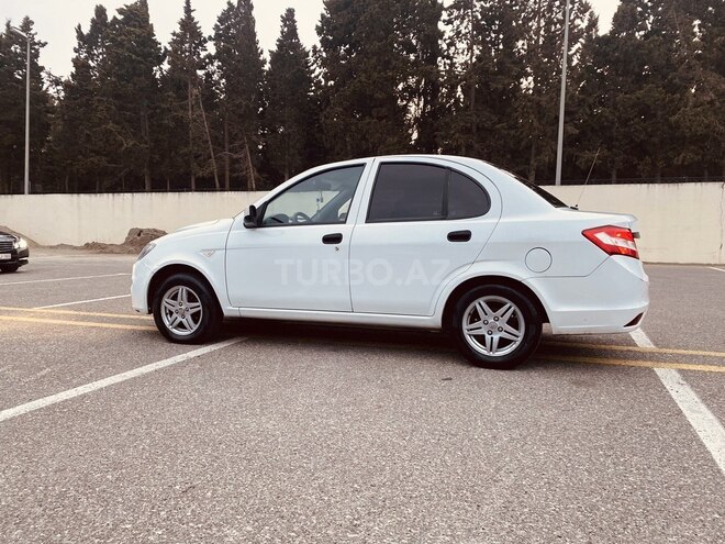 Saipa Saina-9