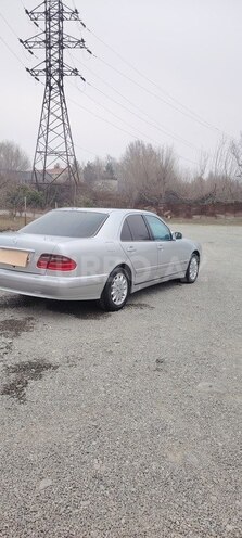 Mercedes E 280 2000, 401,000 km - 2.8 l - Bərdə