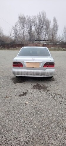 Mercedes E 280 2000, 401,000 km - 2.8 l - Bərdə