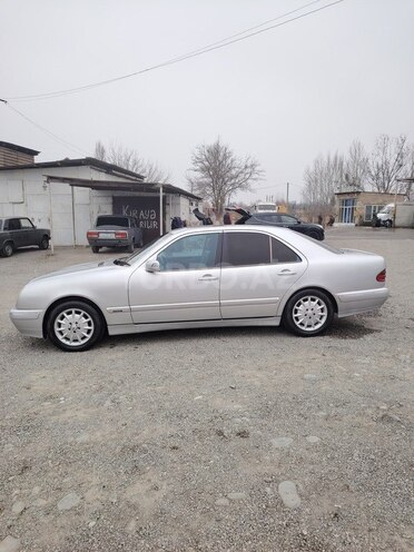 Mercedes E 280 2000, 401,000 km - 2.8 l - Bərdə