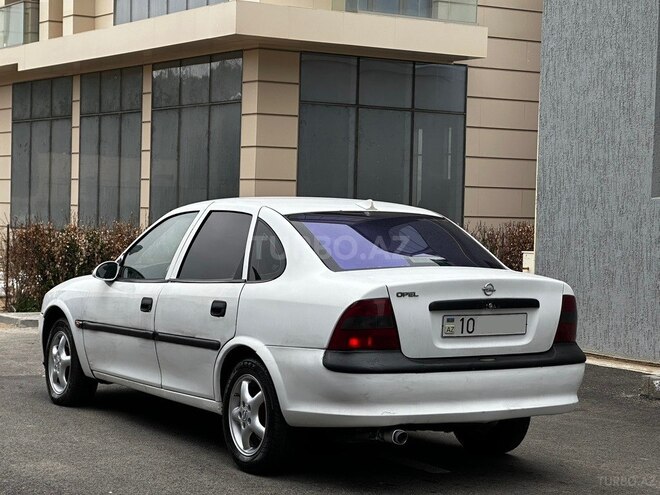 Opel Vectra 1997, 286,000 km - 2.0 l - Bakı
