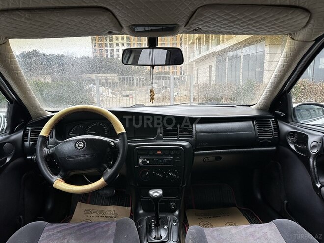 Opel Vectra 1997, 286,000 km - 2.0 l - Bakı