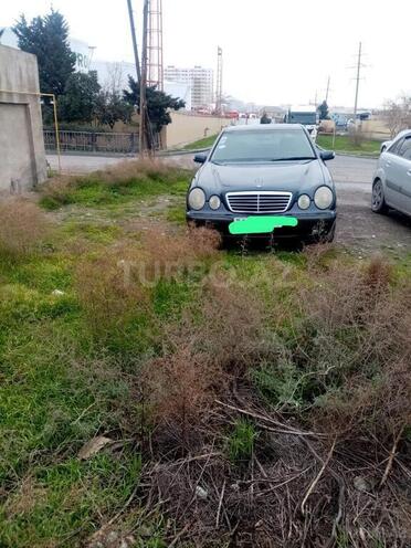 Mercedes E 220 d 2001, 390,000 km - 2.2 l - Bakı