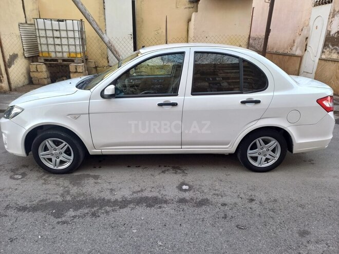 Saipa Saina-9
