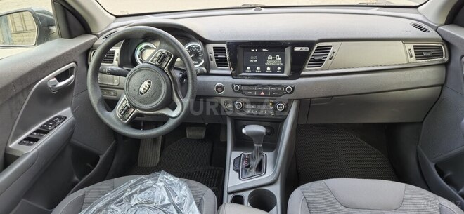 Kia Niro 2017, 97,600 km - 1.6 л - Bakı
