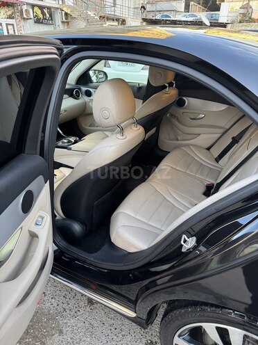 Mercedes C 300 4MATIC 2015, 175,000 km - 2.0 l - Bakı