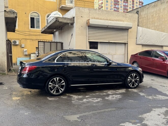 Mercedes C 300 4MATIC 2015, 175,000 km - 2.0 l - Bakı