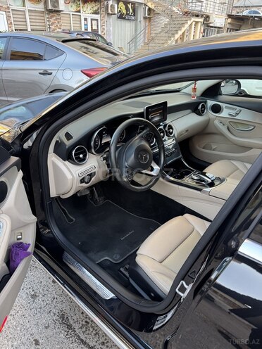 Mercedes C 300 4MATIC 2015, 175,000 km - 2.0 l - Bakı