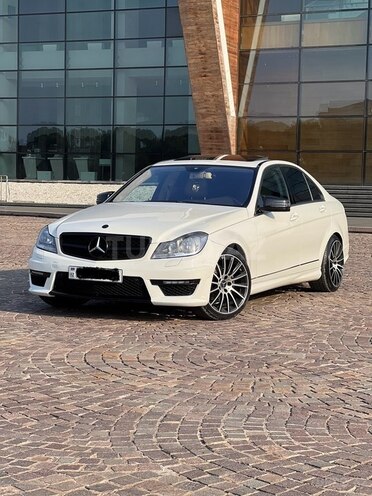 Mercedes C 250-1