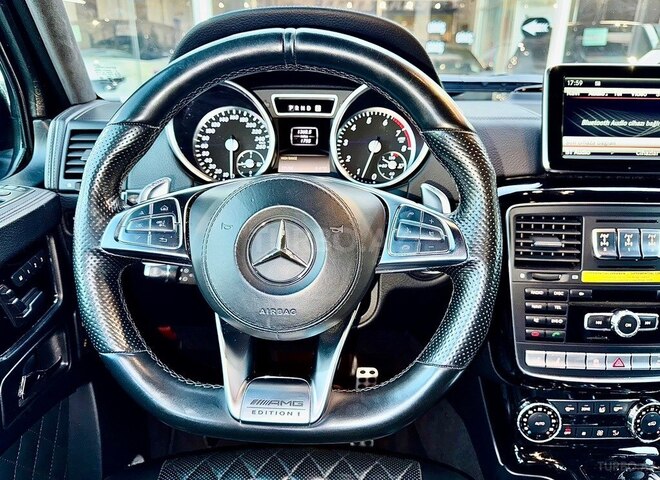 Mercedes G 63 AMG-40