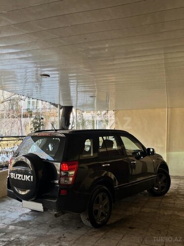 Suzuki Grand Vitara 2007, 215,676 km - 2.7 л - Ordubad