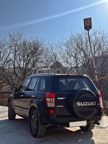 Suzuki Grand Vitara 2007, 215,676 km - 2.7 л - Ordubad