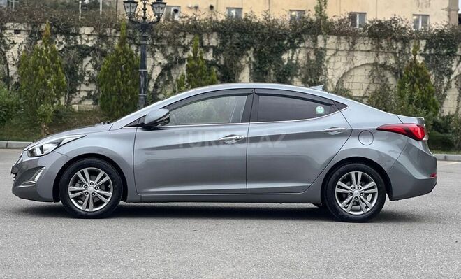Hyundai Avante 2015, 152,000 km - 1.6 л - Bakı