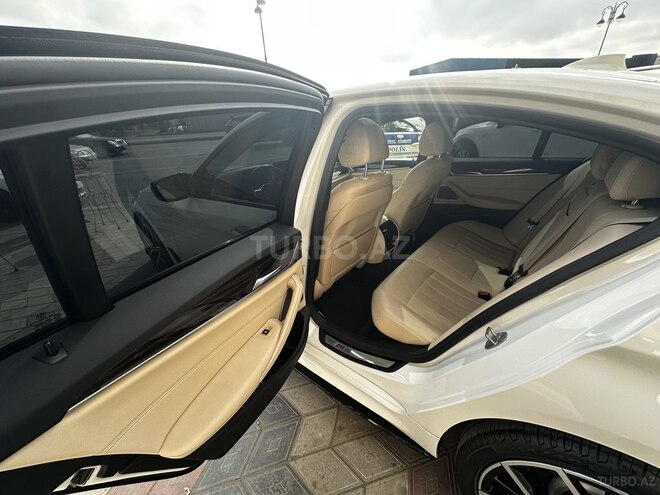BMW 530-12