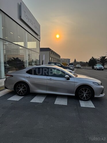 Toyota Camry 2018, 124,700 km - 2.5 l - Gəncə