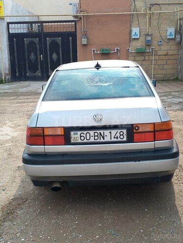 Volkswagen Vento 1993, 345,621 km - 2.0 l - Bakı