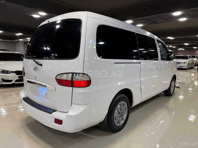 Hyundai H-1-6
