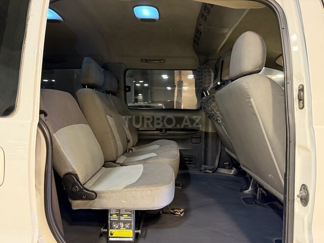 Hyundai H-1-12