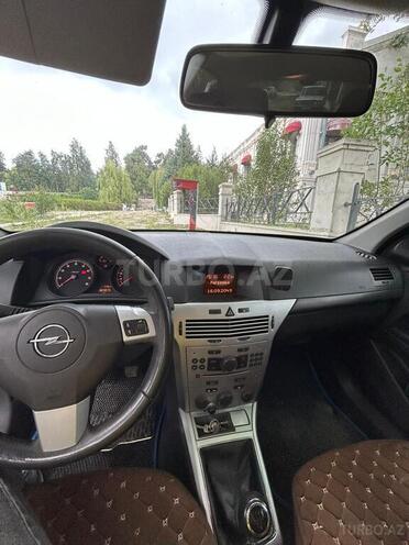 Opel Astra 2010, 180,000 km - 1.4 l - Bakı
