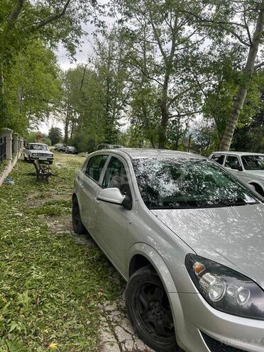 Opel Astra 2010, 180,000 km - 1.4 l - Bakı