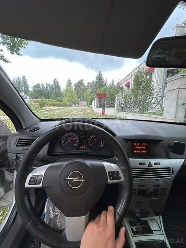 Opel Astra 2010, 180,000 km - 1.4 l - Bakı