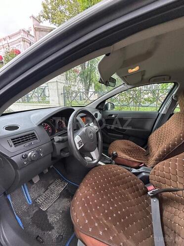 Opel Astra 2010, 180,000 km - 1.4 l - Bakı