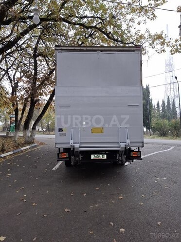 Ford Transit-4