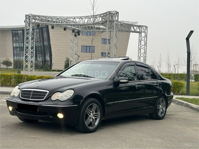 Mercedes C 240 2000, 222,000 km - 2.4 l - Salyan