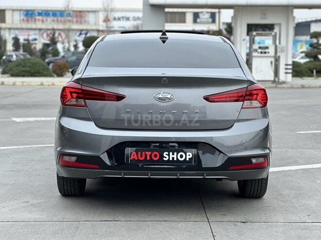Hyundai Elantra 2018, 98,000 km - 2.0 l - Bakı