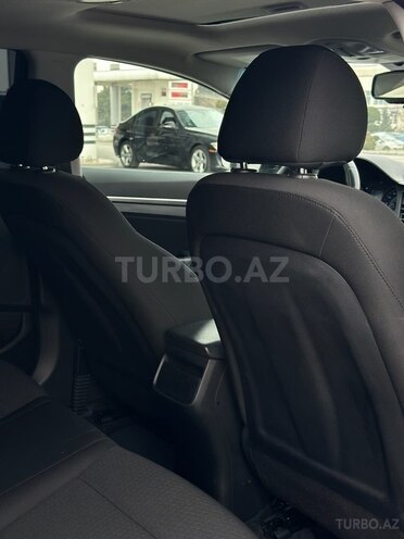 Hyundai Elantra 2018, 98,000 km - 2.0 l - Bakı