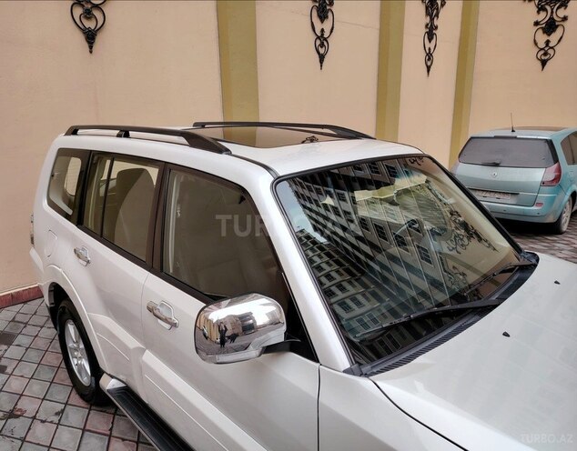 Mitsubishi Pajero 2008, 130,000 km - 3.0 l - Bakı