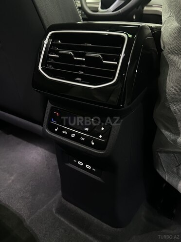 Volkswagen ID.6 Crozz-24