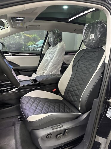 Volkswagen ID.6 Crozz-26